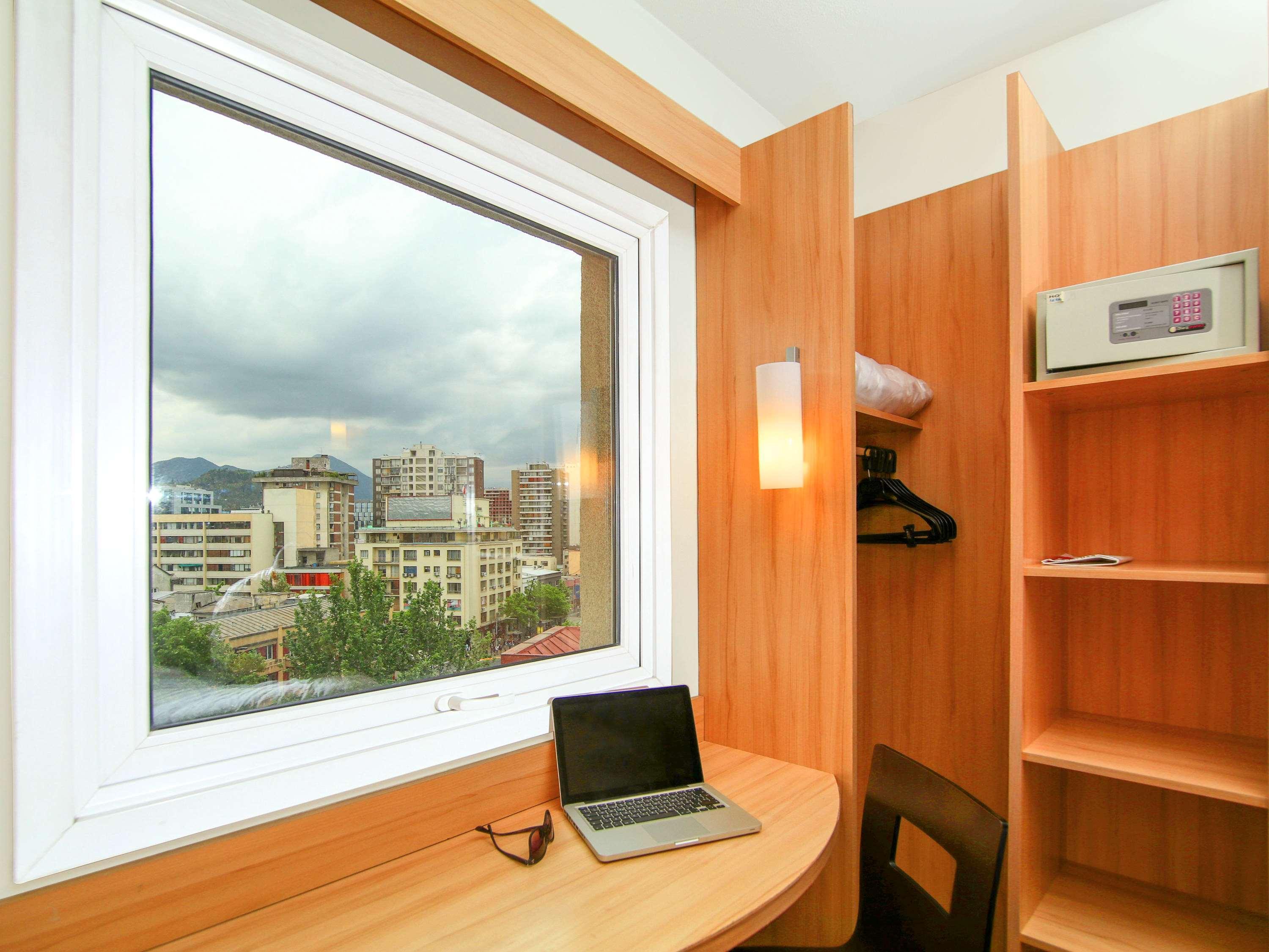 Hotel Ibis Santiago Providencia Esterno foto