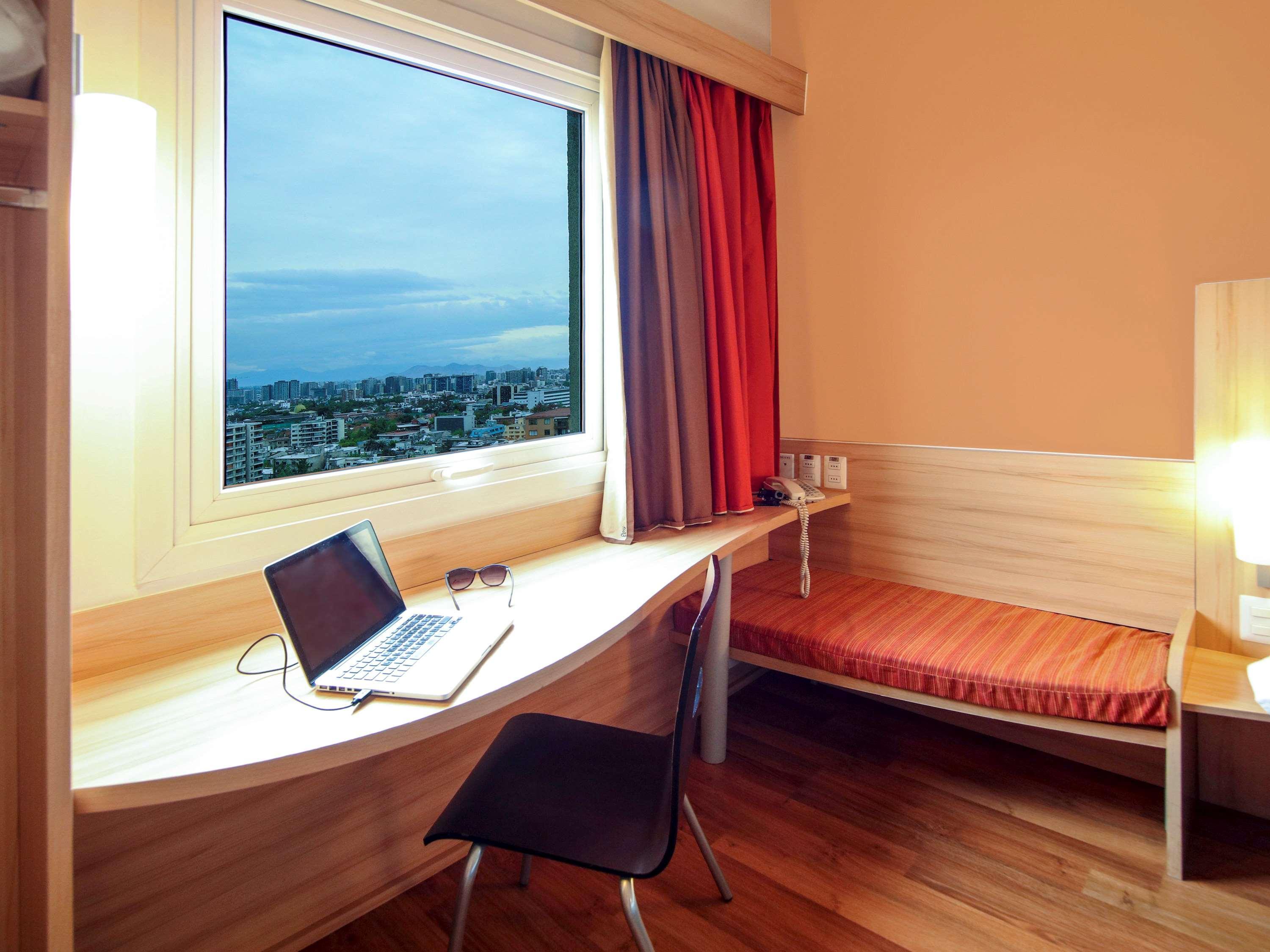 Hotel Ibis Santiago Providencia Esterno foto