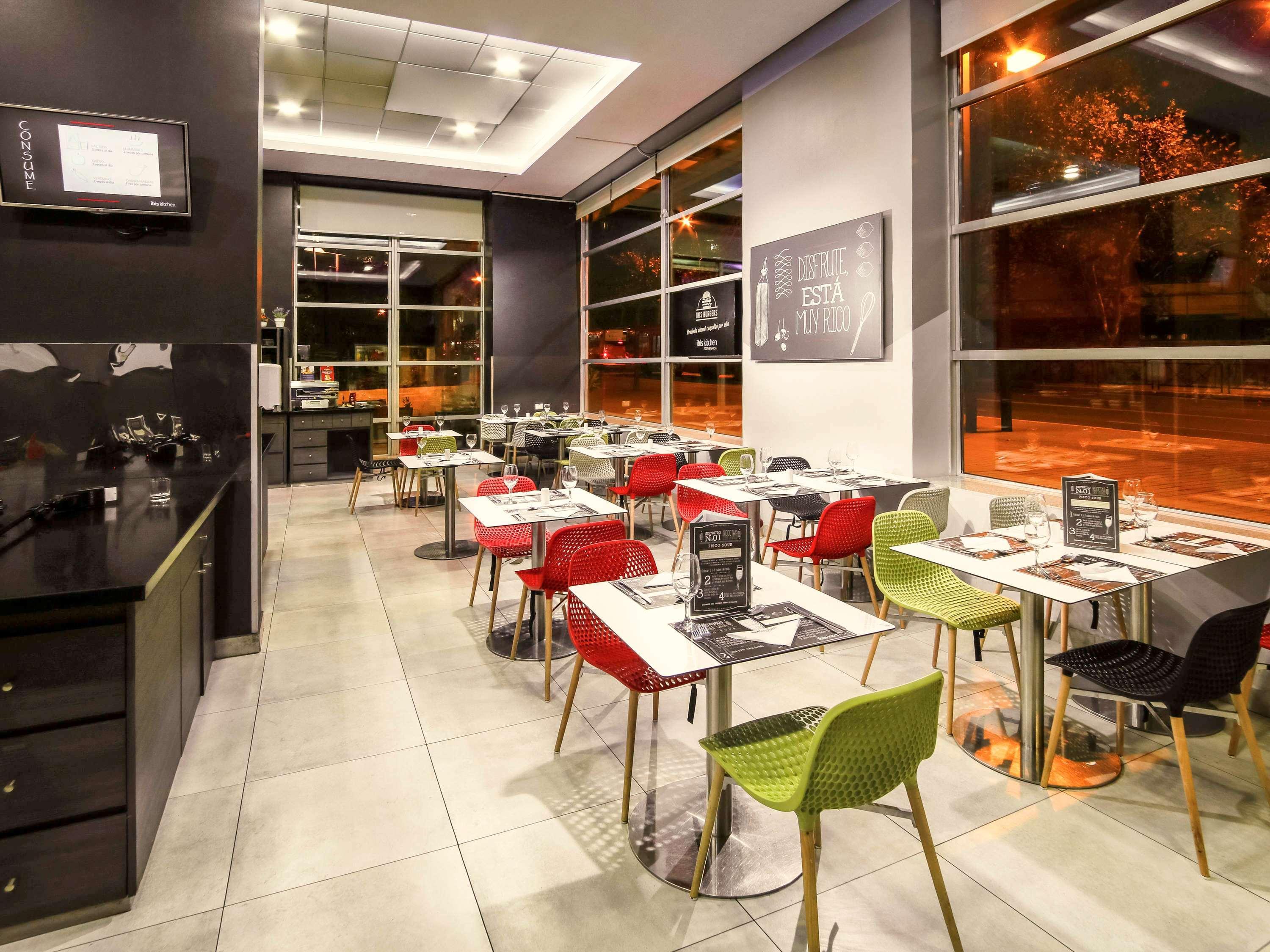 Hotel Ibis Santiago Providencia Esterno foto