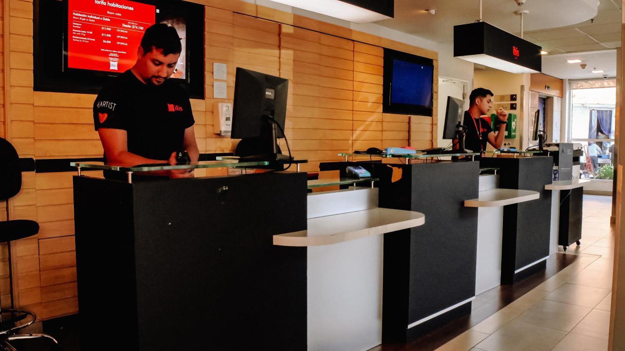Hotel Ibis Santiago Providencia Esterno foto