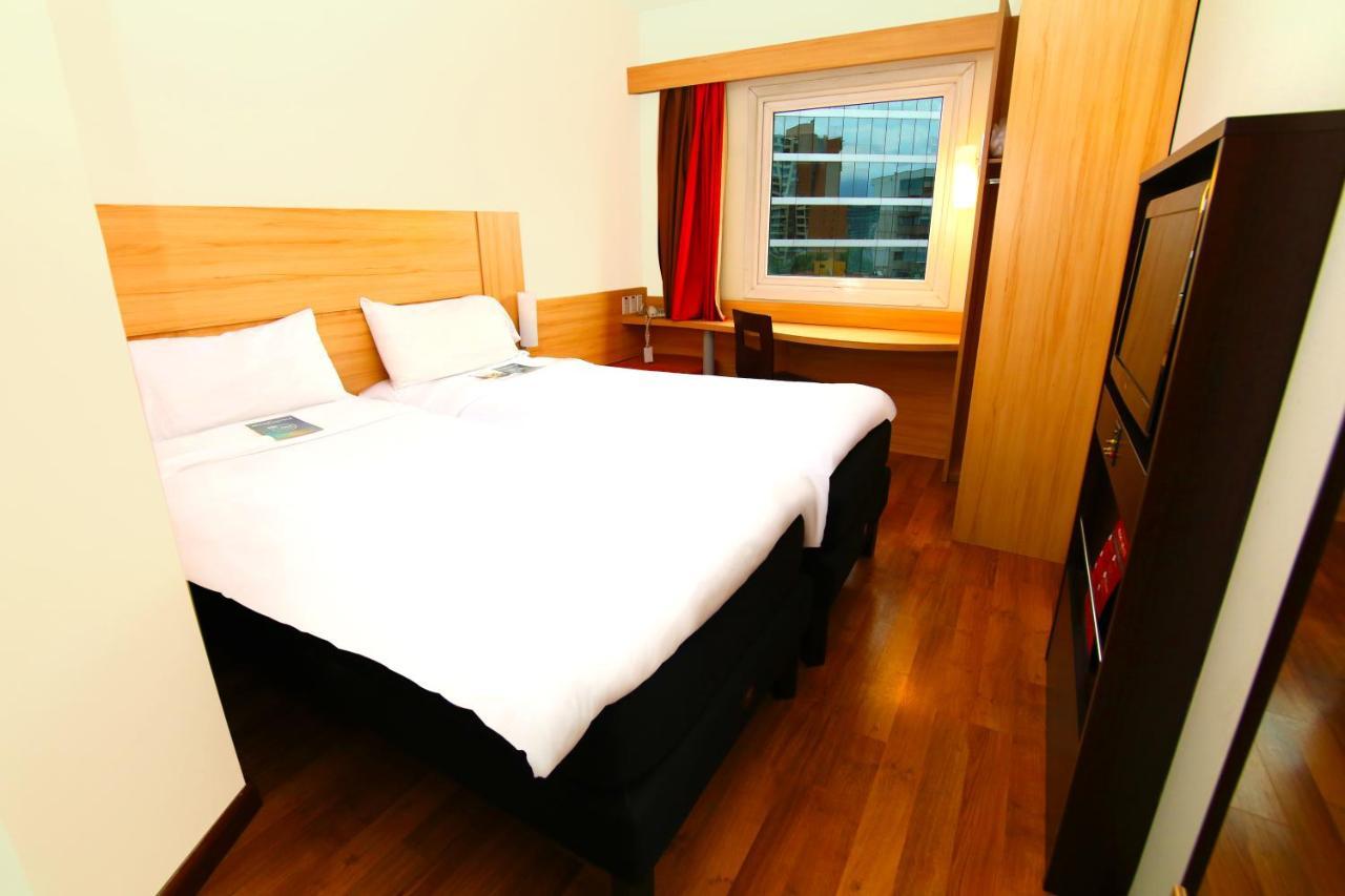 Hotel Ibis Santiago Providencia Esterno foto