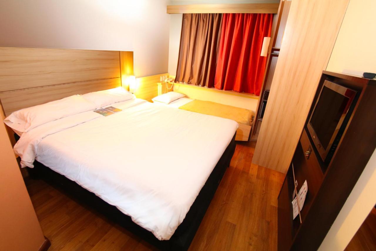 Hotel Ibis Santiago Providencia Esterno foto